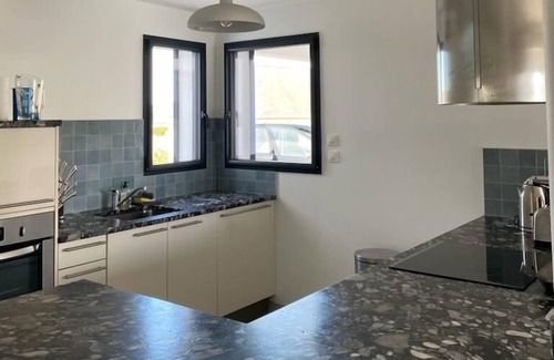 Plouhinec Villa | Contemporary pool villa Ria d'Etel