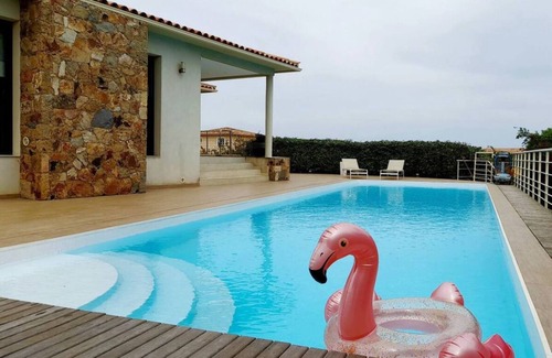 Solenzara House | Contemporary villa with pool