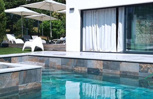 Mougins Villa | Contemporary villa 10 minutes from Cannes