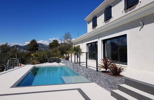 La Trinite Villa | CONTEMPORARY VILLA BETWEEN NICE AND VILLEFRANCHE SUR MER
