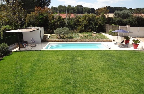 Roquevaire House | Contemporary villa with swimming pool