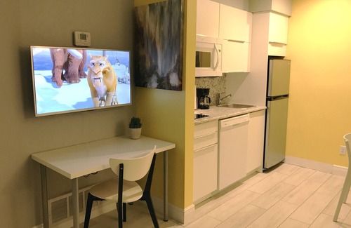 Florida Central Atlantic Coast Villa | Contemporary Villa next to Disney