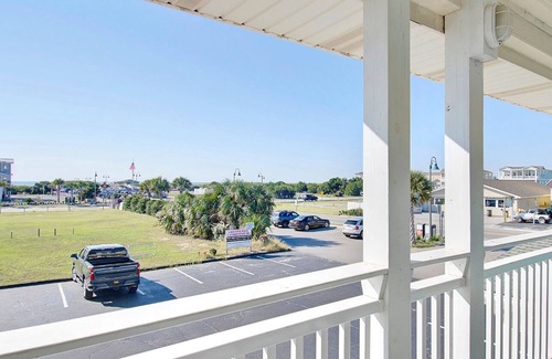 Sunset Beach Condo | Continental Motel - 1 bedroom condo close to beach