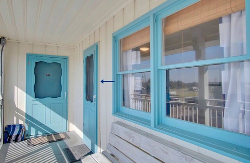 Sunset Beach Condo | Continental Motel - 1 bedroom condo close to beach