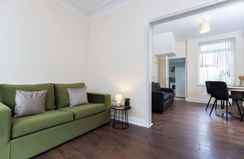 Redcar House | Contractor Base | 4 Beds | Redcar | Free Parking