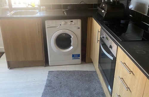 Liverpool House | Contractor Accomodation 3-Bed House in Liverpool