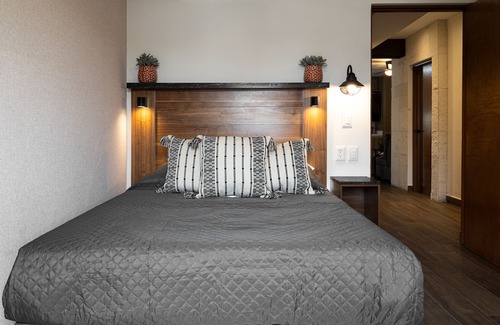 Monterrey Apartment | Convenience, luxury, near UANL.