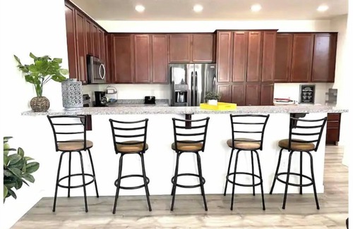 Nampa House | Convenient 3-Bedroom Townhome with Full Garage