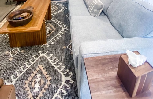 Canyon Ridge Homes House | Convenient And Quiet! Stroll to restaurants & shopping