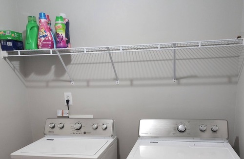 Riverdale House | Convenient, Cozy Private Room w/Private Bath