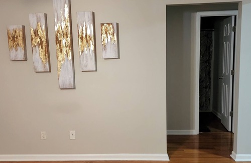 Riverdale House | Convenient, Cozy Private Room w/Private Bath