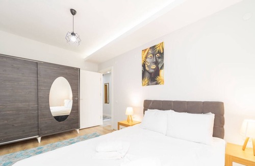Antalya City Centre Apartment | Convenient Flat w Balcony Near Konyaalti Beach