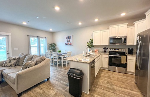Pine Forest House | Convenient Location with Community Pool
