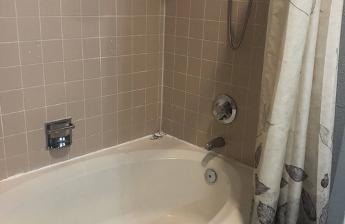 El Paso House | Conveniently Located Remodeled Home