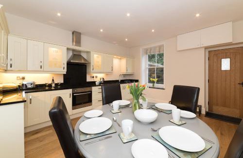 Llangelynin House | Conwy Valley Cottages