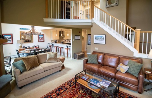 Ludlow Apartment | Cook, Solitude L-302