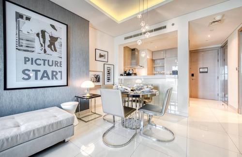Business Bay Apartment | Cool Dubai Apt next Burj Khalifa & Design District