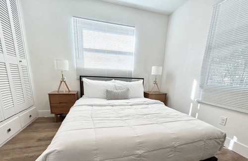 St. Petersburg - Clearwater House | Cool just remodeled coastal cottage close 2 BEACH & DT ST PETE - Weekly Discount
