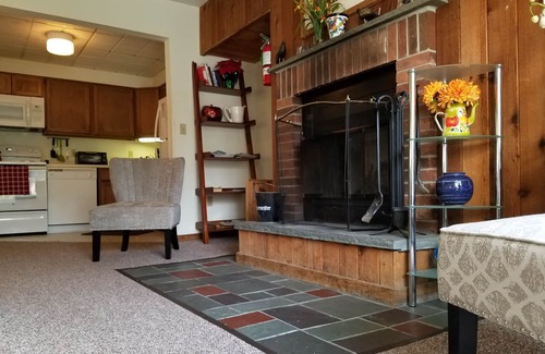 Killington Condo | COOL Killington VT. Ski, Golf, Mtn. Biking. $79 av nt, 2 BR 1&1/2 B 4 SEASON