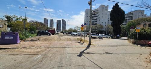 Ramat Gan Apartment | Cool place - חדרים דלוקס - ליד בי"ח "שיבא"-"בלינסון"-"בר אילן"-"מכללת ר"ג" - חניית רכבים חינם זמינה 24-7 -חשבונית מס
