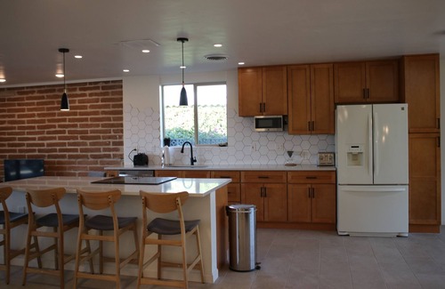 Rosemont West House | Coop: Perfectly Curated Mid-Century