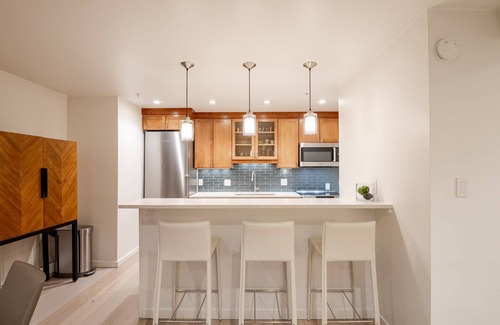 Aspen Apartment | Cooper's Corner by Rove 2BR with Sauna, Hot Tub