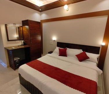 Kushalnagar Hotel | Coorg Nest Cottages By Dreamy Vacations
