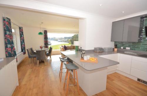 Hoveton House | Coots - beautiful property in the heart of Wroxham sits on the waterside