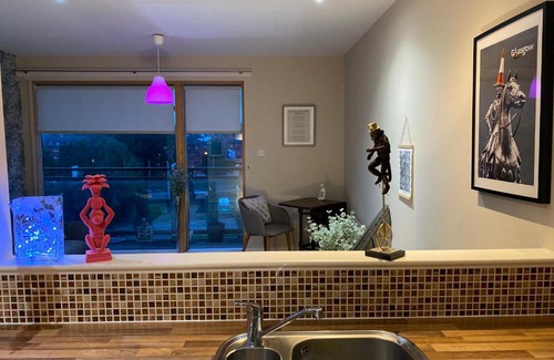 Glasgow Westend Apartment | COP26 (10 min walk)