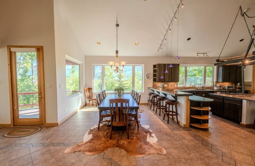 Mount Crested Butte House | Copper Lane/Lux Ski-In/Ski-Out Home! Views! Hot Tub! Media Room! Gourmet Kitchen