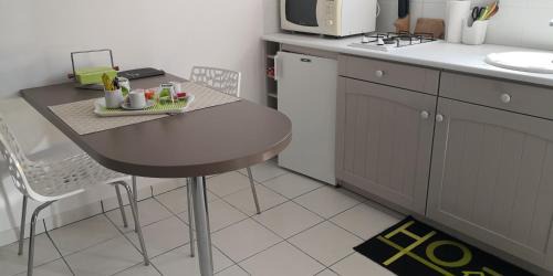 Ordonnac Apartment | Coquet studio en Médoc, Jacuzzi et climatisation