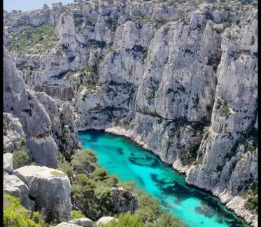 La Crau Apartment | Coquet T2 rénové, proche plages et Hyères, 4 couchages