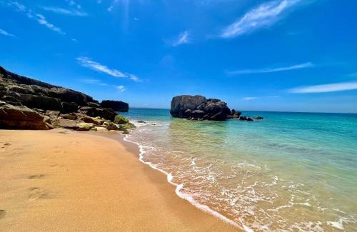 Peniche de Cima House | Cor de mar - Rustic Haven