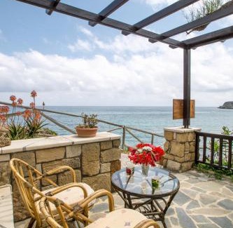 Sitia House | Coral Front Beach