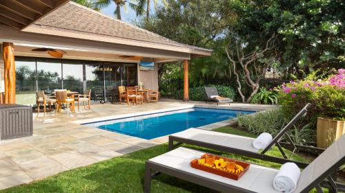 Kamuela House | CORAL REEF Lush 4BR KaMilo Home with Heated Pool and Guest Cottage