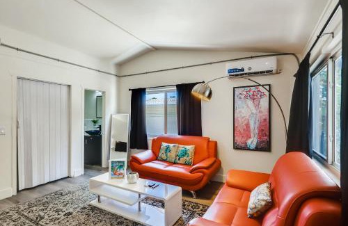 Singer Island Apartment | !Coral Sands 1 Bedroom Stunner!