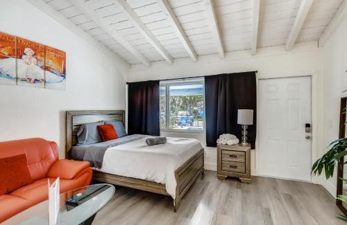 Singer Island Apartment | Coral Sands Boutique Lux Studio