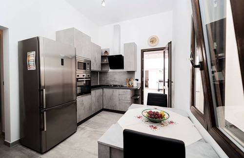 Felline Apartment | Coraline Home by Vivimy