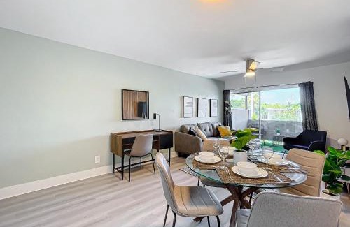 Lauderdale Harbours Apartment | Cordova Arms By Rocketstay