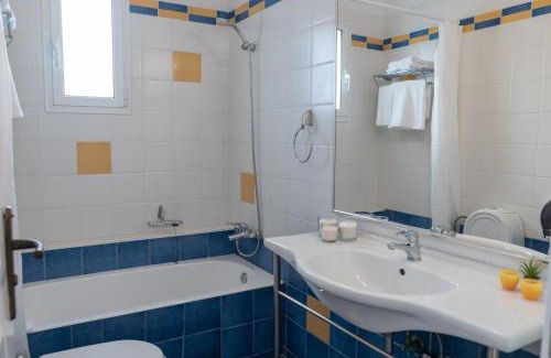 Vrahati Hotel | Corinthian Village