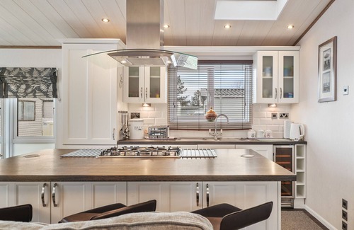 Penally House | Cormorant - Luxury Lodge, Close to the Beach