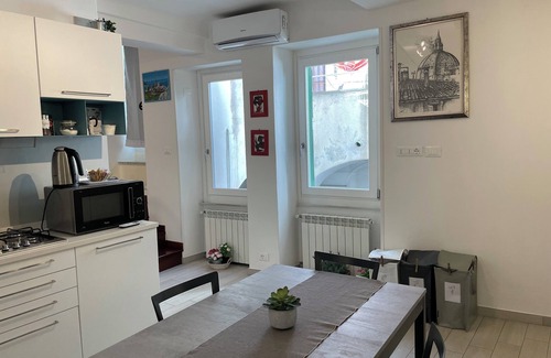 Vernazza Apartment | CORNABRUGIA PATIO APARTMENT lovely open-space with all amenities and a patio