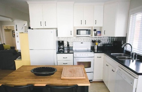 Wellington House | Corner Haven Main-Wellington PEC