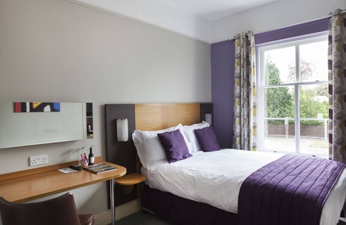 Taunton Hotel | Corner House Hotel