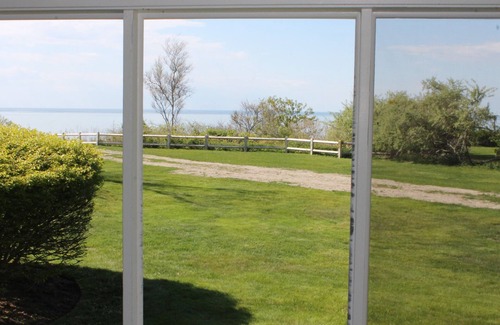Brewster Condo | Corner unit with Bay Views!
