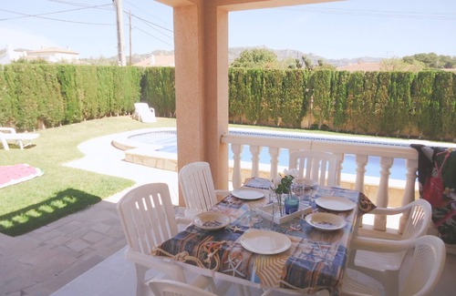 Les Tres Cales Ski Chalet | Corner villa with private pool