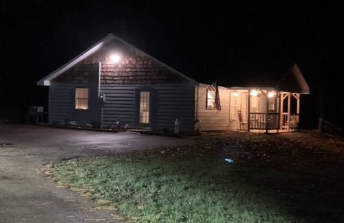 Lincoln Parish Cabin | CornerStone Cabin sleeps 6 secluded on 28 acres