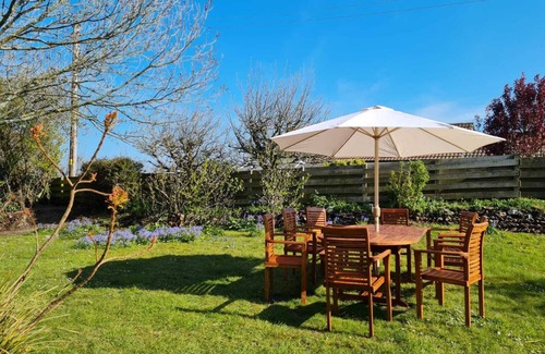 Gerrans House | Cornish Cottage with large enclosed garden, close to Beaches