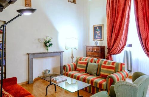 Duomo Apartment | Corno Florentine Apartment by 360Rentals