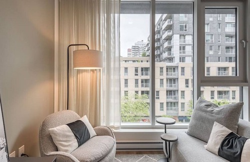 Shaughnessy Village Apartment | Corporate Apt in MTL downtown